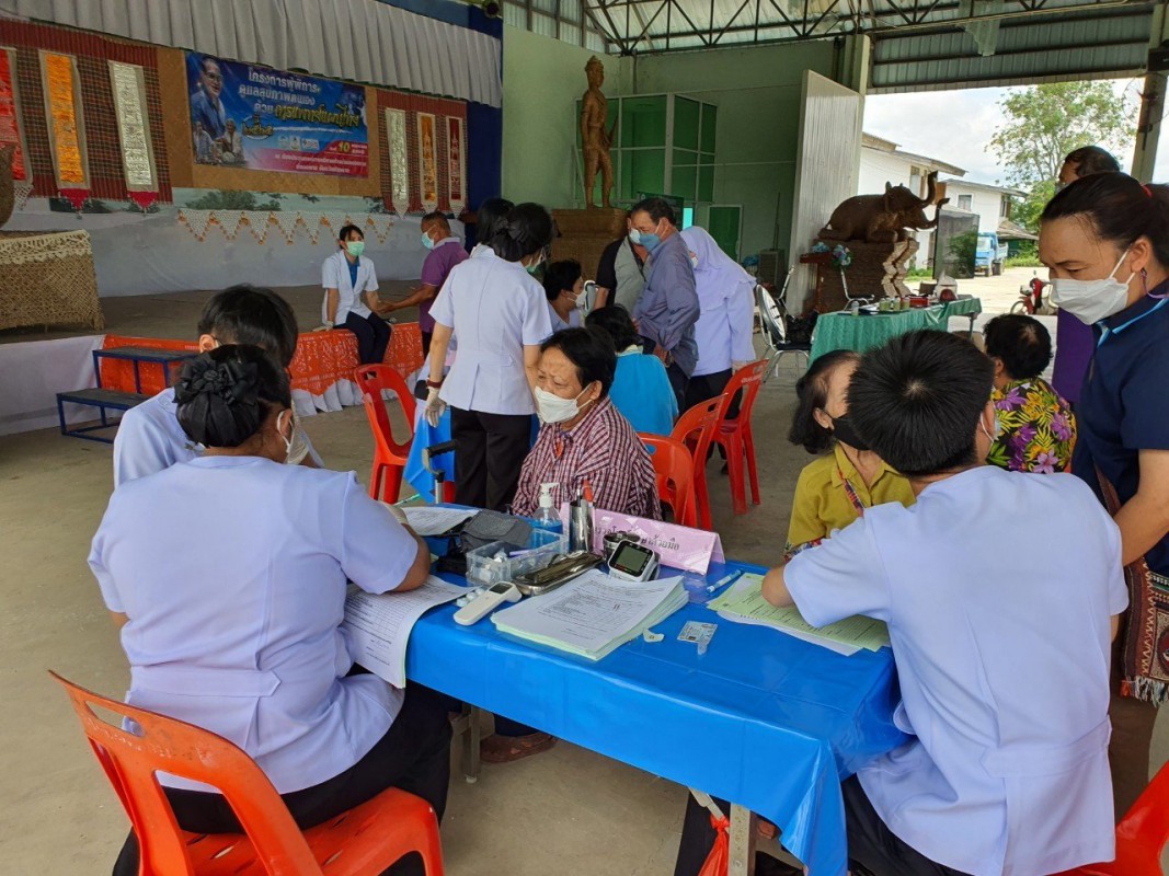 เมื่อวันที่ 10 พฤษภาคม 2565
นายสุพิศ สมยาราช นายกองค์การบริหารส่วนตำบลดอยงาม
เป็นประธานในงานโครงการผู้พิการดูแลสุขภาพตนเอง ด้วยการแพทย์แผนไทย โดยมีตัวแทนผู้พิการแต่ละหมู่บ้านเข้ารับการอบรม โดยการอบรมครั้งนี้มีกิจกรรมต่างๆมากมายให้ผู้พิการได้เรียนรู้และนำกลับไปใช้ในชีวิตประจำวัน...